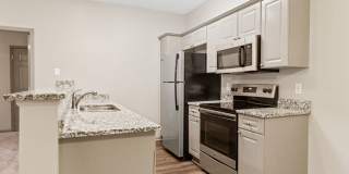 Marble Cliff Commons Gallery 75