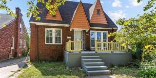 4827 Gray Gallery 1