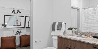 Student Housing - Yugo Urbana Illinois Gallery 29