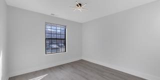 1955 N Hicks Road Gallery 12