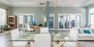 Lake House Apartments Gallery 12