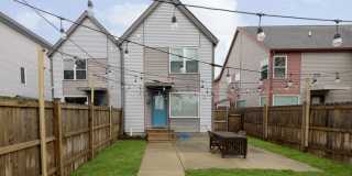 2011 Bellefontaine Street Gallery 23