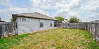 Modern 4-Bed Home with Open Layout in New Braunfels - Realtor Commission: $500 Gallery 41