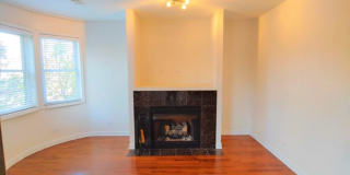 521 Racine Gallery 3