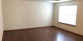 All brick 3 bed 2 bath in SE Springfield Gallery 4