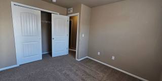 3 bed-3 bath Townhome with AC!!! Gallery 19