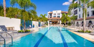 Magnolia Square Gallery 25