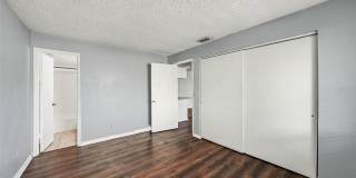 550 GOLDEN RAINTREE Place Gallery 19