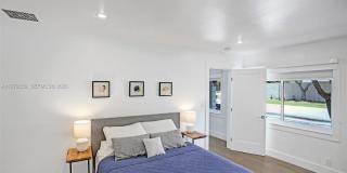 3320 NE 13th Ave Gallery 20