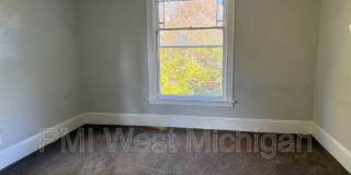 448 Thomas St SE Gallery 9