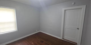 4969 Crittenden Avenue Gallery 16