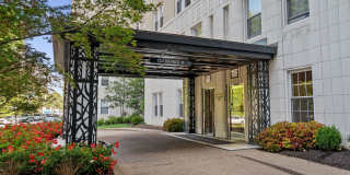 Royal York Gallery 70