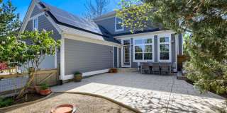 Gorgeous 4 Bedroom Home in NW Indian Peaks Neighborhood. Hardwood floors, Wine Closet and More Gallery 3