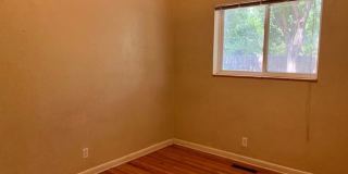 Great Three Bedroom, Close to Everything! Gallery 7