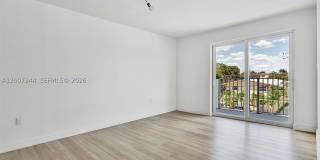 620 SW 10th St Gallery 9