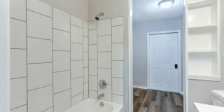 Large East Savannah 2BR/1BA Home For Rent Gallery 12