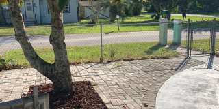 3 bedroom 1 bath recently refurbished  with large fenced backyard ,close to shopping and the beach Gallery 3