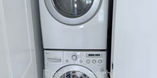 1447 Holbrook St NE Gallery 15