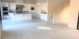 Amazing 5 bedroom home located in desirable Lake Forest community! Gallery 3