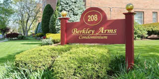 208 Anderson Street S4F Gallery 1