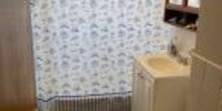 9056 Lamon Gallery 1