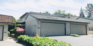 Very nice 2 Bed/ 1.5 Bath /1,263 Sqft Walnut Creek townhouse in desirable Skywest HOA available October 18th for lease! Gallery 1