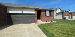 1009-1011 Gallery 1