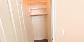 Beautiful 4 bedroom for rent. Gallery 16