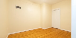 426 4TH Avenue Gallery 28