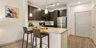 Sadler House Luxury Apartment Homes Gallery 32