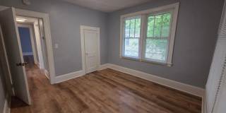 Affordable 3 Bed in Jacksonville. Bonus Room. Fenced in yard. Garage + Modern Bathroom Gallery 11