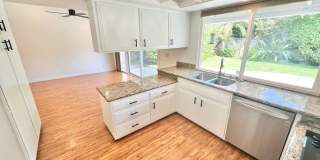 Spacious 3BR Single-Story Residence | Central Air, Fireplace, Private Backyard Retreat Gallery 7