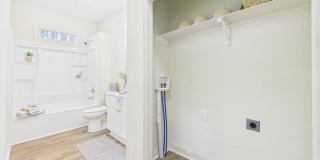 617 E Vermilion Street Gallery 13
