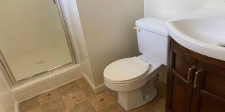 Spacious house with hardwood, handicap ramps, pet friendly, large garden with fruit trees Spacious house with hardwood, handicap ramps, pet friendly, large garden with fruit trees Gallery 8