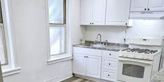 LARGE! NEWLY REMODELED 4 BEDROOM HOME 4 A STEAL!!! Gallery 4