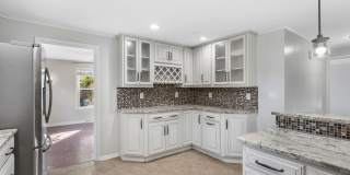 3 Bedroom | 2.5 Bathroom | 2 Car Garage | Springfield MO | Fenced Back Yard | 2 Living Areas | Quiet Neighborhood! Gallery 17