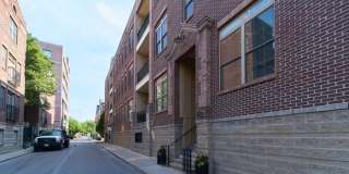 450 East Ohio Street 450 East Ohio Street Gallery 1