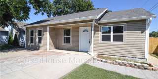 117 E Veterans Pkwy Gallery 1