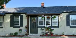 2 bedroom/1 bath furnished or Unfurnished Gallery 21