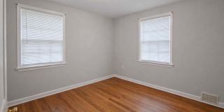 9204 51st Ave Gallery 7