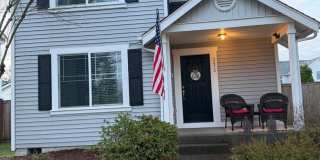 Charming 3-bedroom Dupont Home Gallery 1