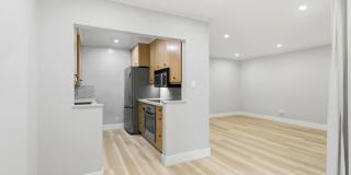 Move-In Ready 2 Bedroom/1 Bathroom Condo in The Heart of Mountain View! Gallery 1