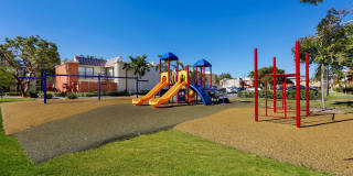 Four Quarters Apartments and Townhomes Gallery 15