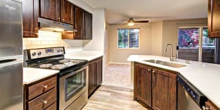 Bay Court at Harbour Pointe Gallery 24