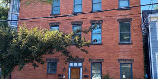 121 Dove St Gallery 16