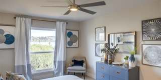 Harbor Point Waterfront Apartments Gallery 10