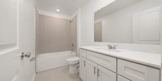 Westview Single Family Home 4 beds 2,5 Baths Gallery 25