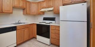 2-bed H + HW + parking COMMUTERS DREAM HOME 2-bed H + HW + parking COMMUTERS DREAM HOME Gallery 1