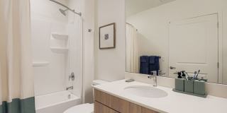 Crossing at 9th Gallery 13