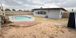 EASTSIDE HOME WITH A SWIMMING POOL Gallery 35